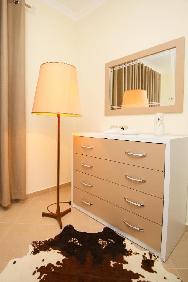 Tafa Deluxe Apartament Wlora
